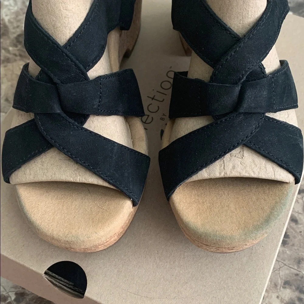 Clarks Black Nubuck Giselle Beach Wedge Sandal – Size 8.5M - Picture 9 of 13